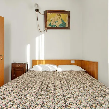 Lena Villa Bellano